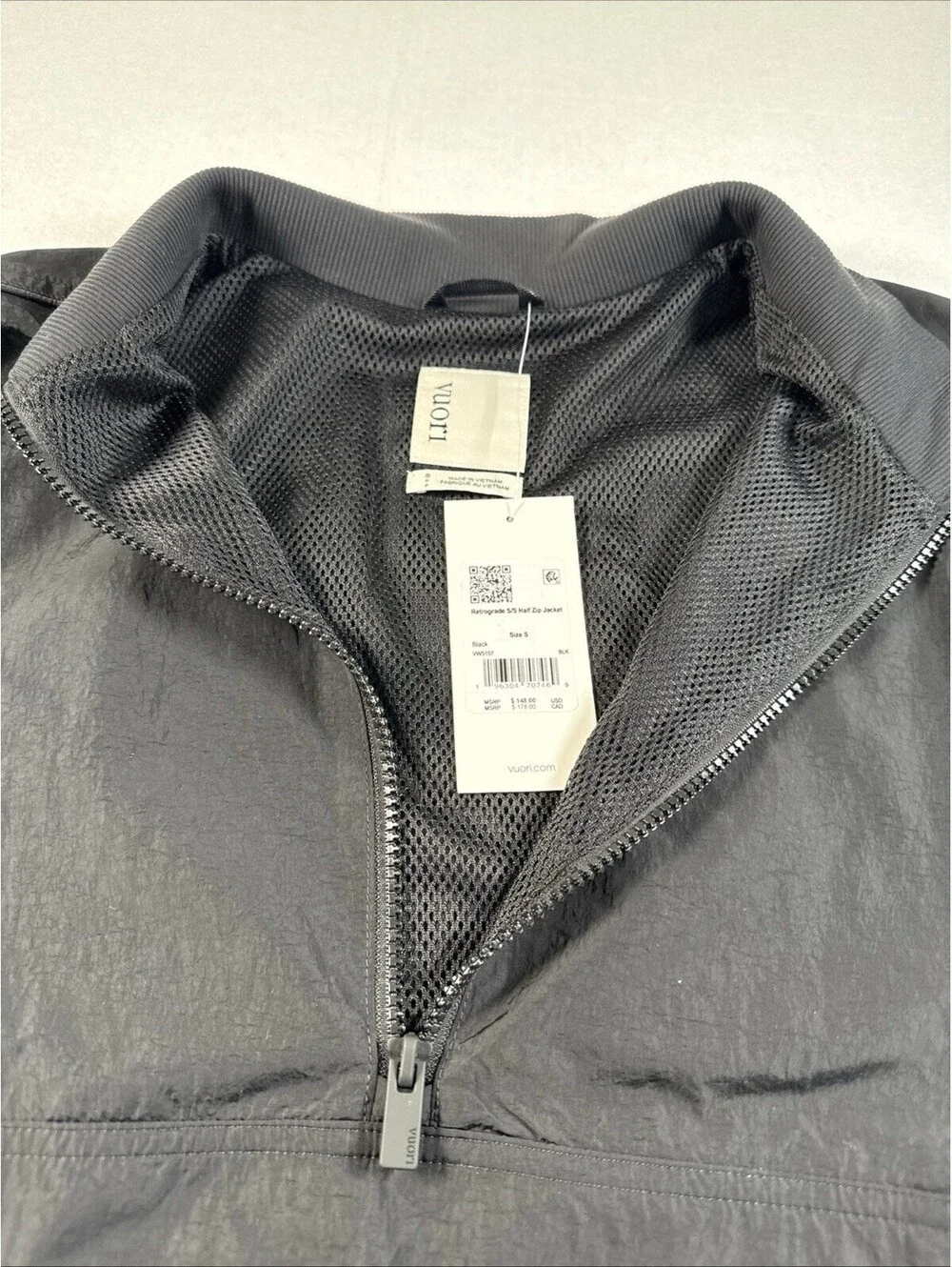 Vuori Men’s Retrograde Small Windbreaker 1/4 Zip Pullover Jacket New With Tags